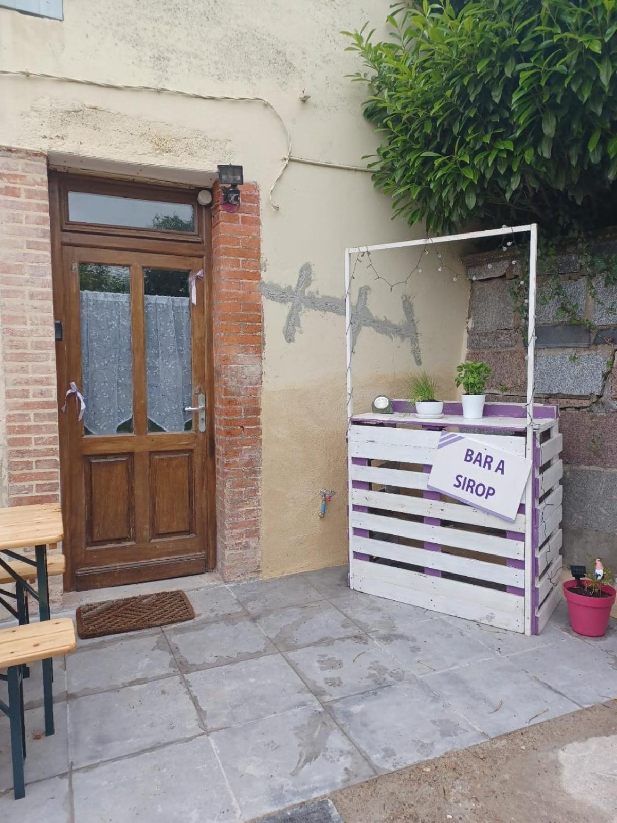 Holiday home Logis Des Pivoines